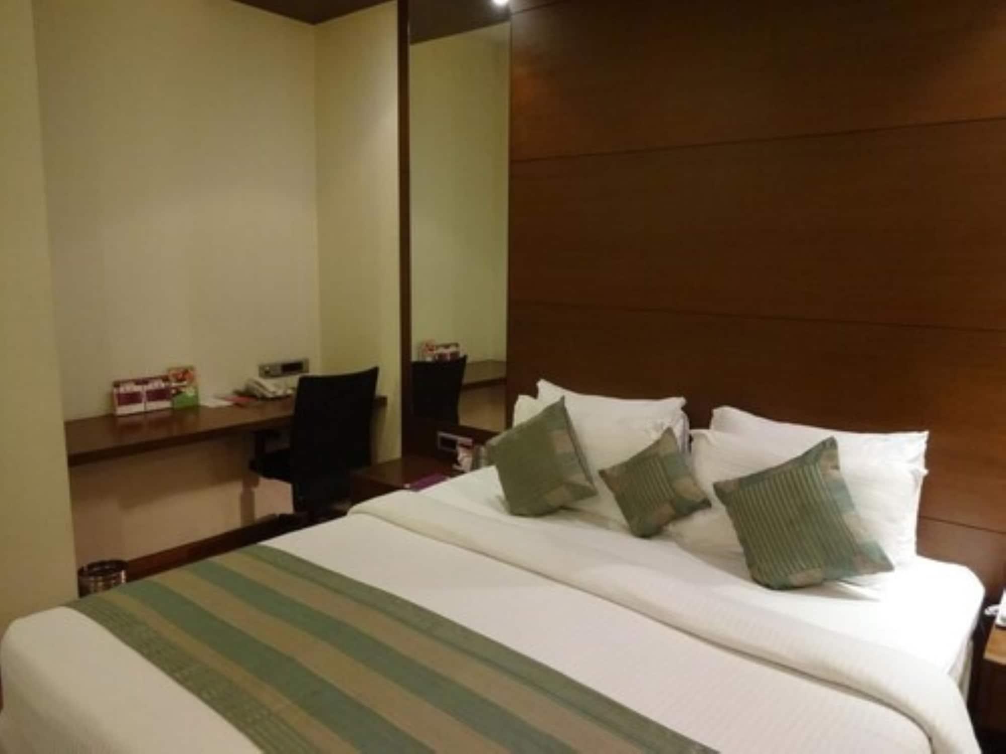 Minerva Grand Secunderabad Hotel Haiderabad Buitenkant foto