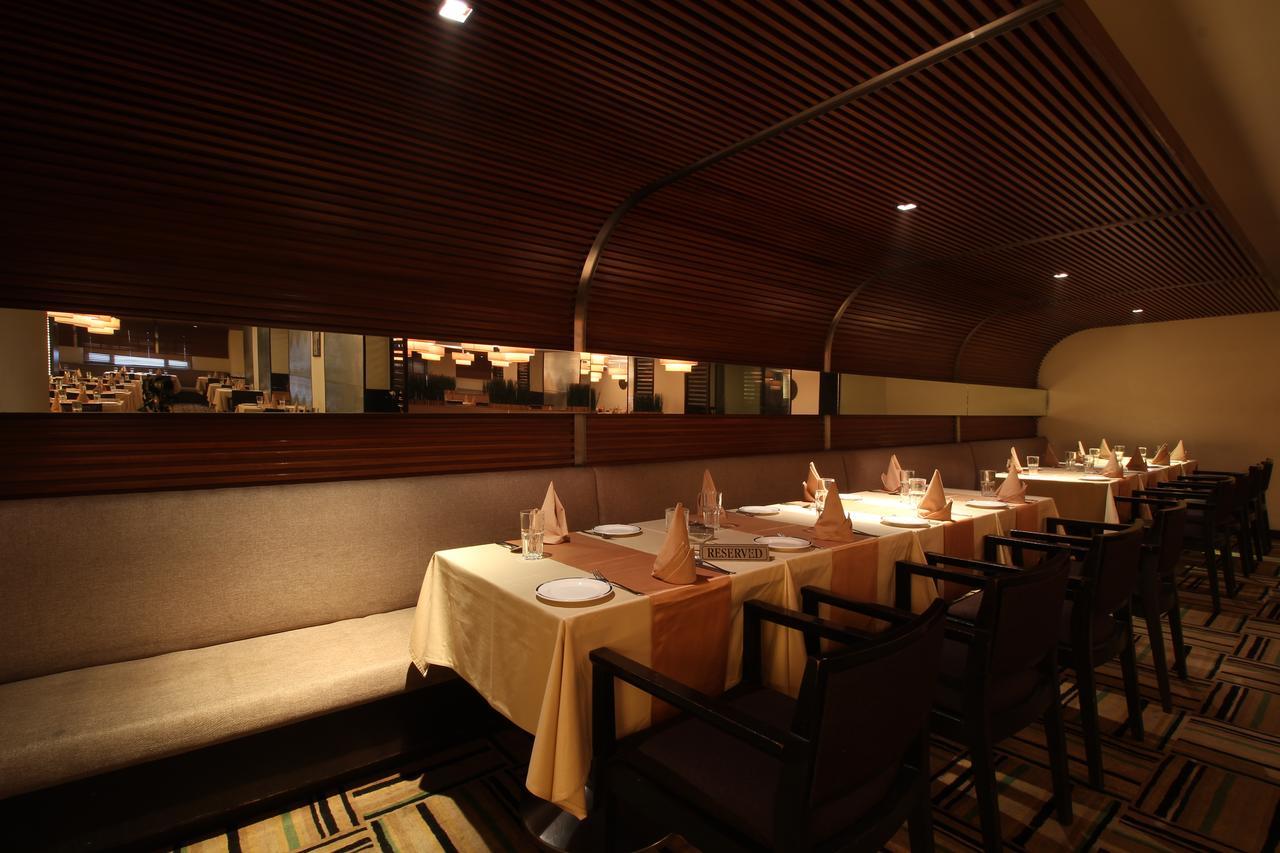 Minerva Grand Secunderabad Hotel Haiderabad Buitenkant foto