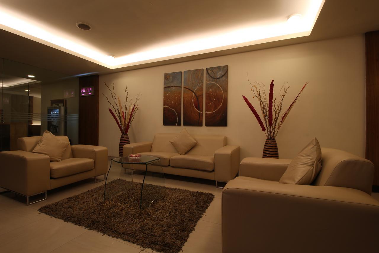 Minerva Grand Secunderabad Hotel Haiderabad Buitenkant foto
