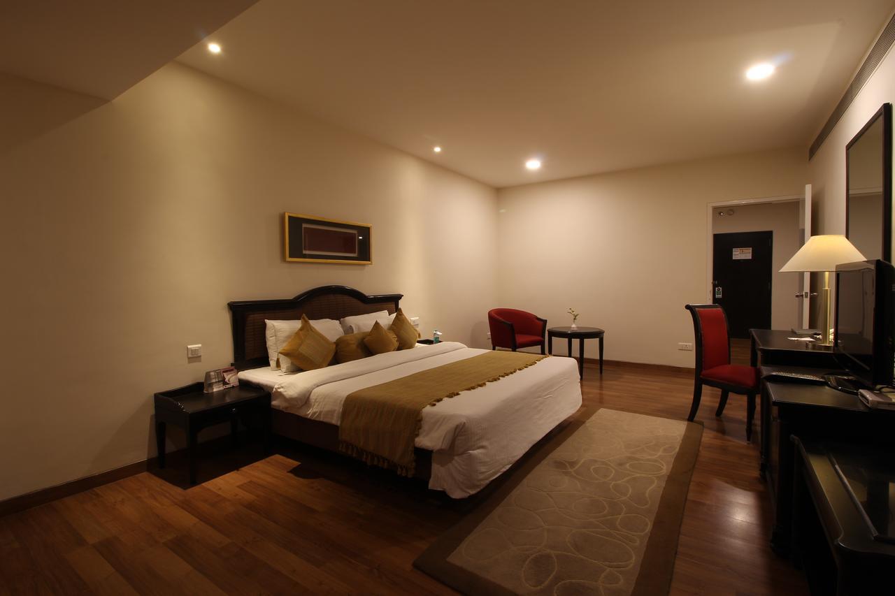 Minerva Grand Secunderabad Hotel Haiderabad Buitenkant foto