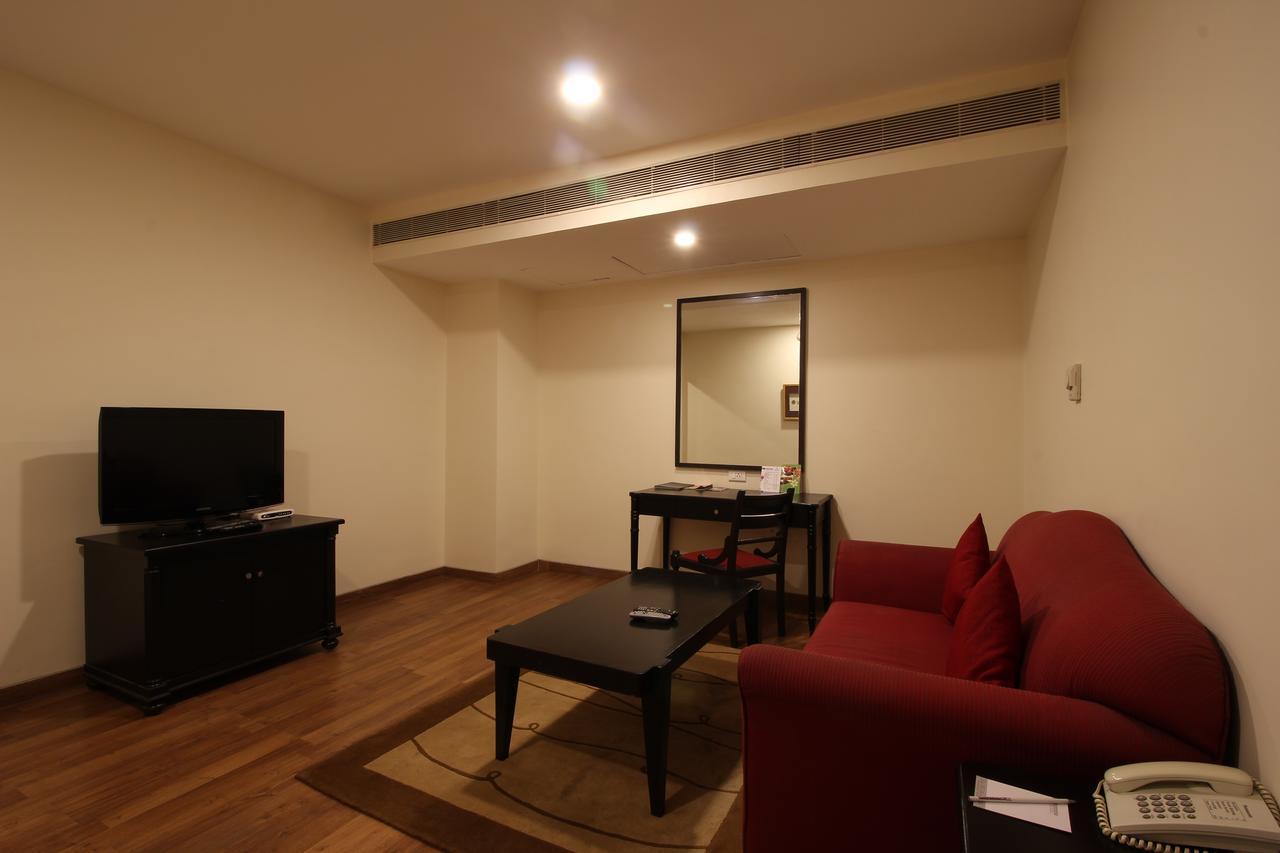 Minerva Grand Secunderabad Hotel Haiderabad Buitenkant foto