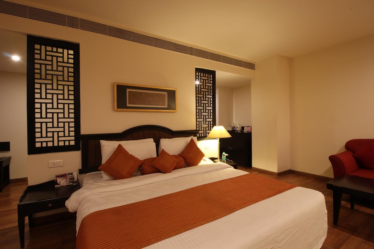 Minerva Grand Secunderabad Hotel Haiderabad Buitenkant foto