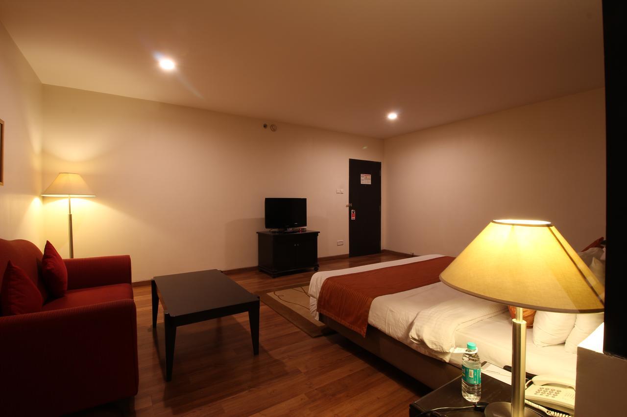 Minerva Grand Secunderabad Hotel Haiderabad Buitenkant foto