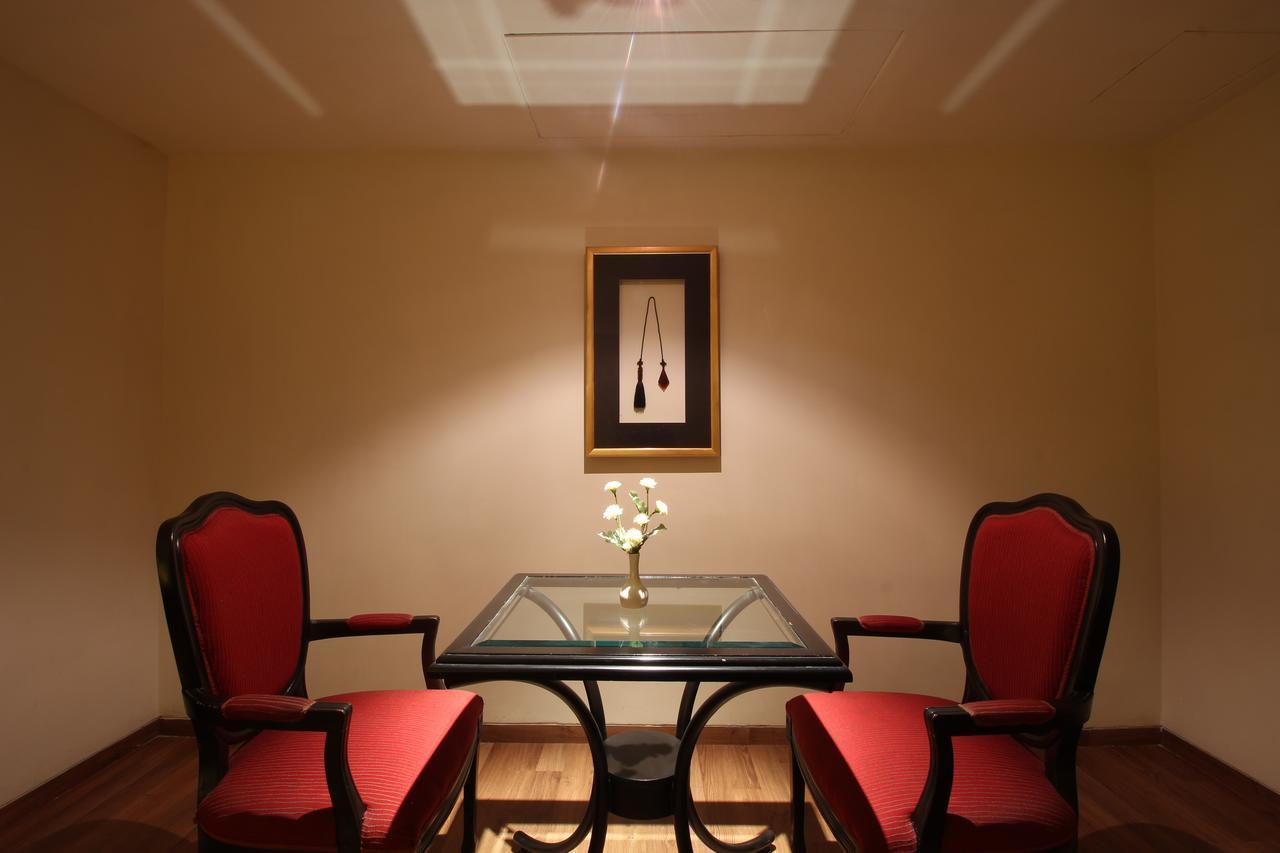 Minerva Grand Secunderabad Hotel Haiderabad Buitenkant foto