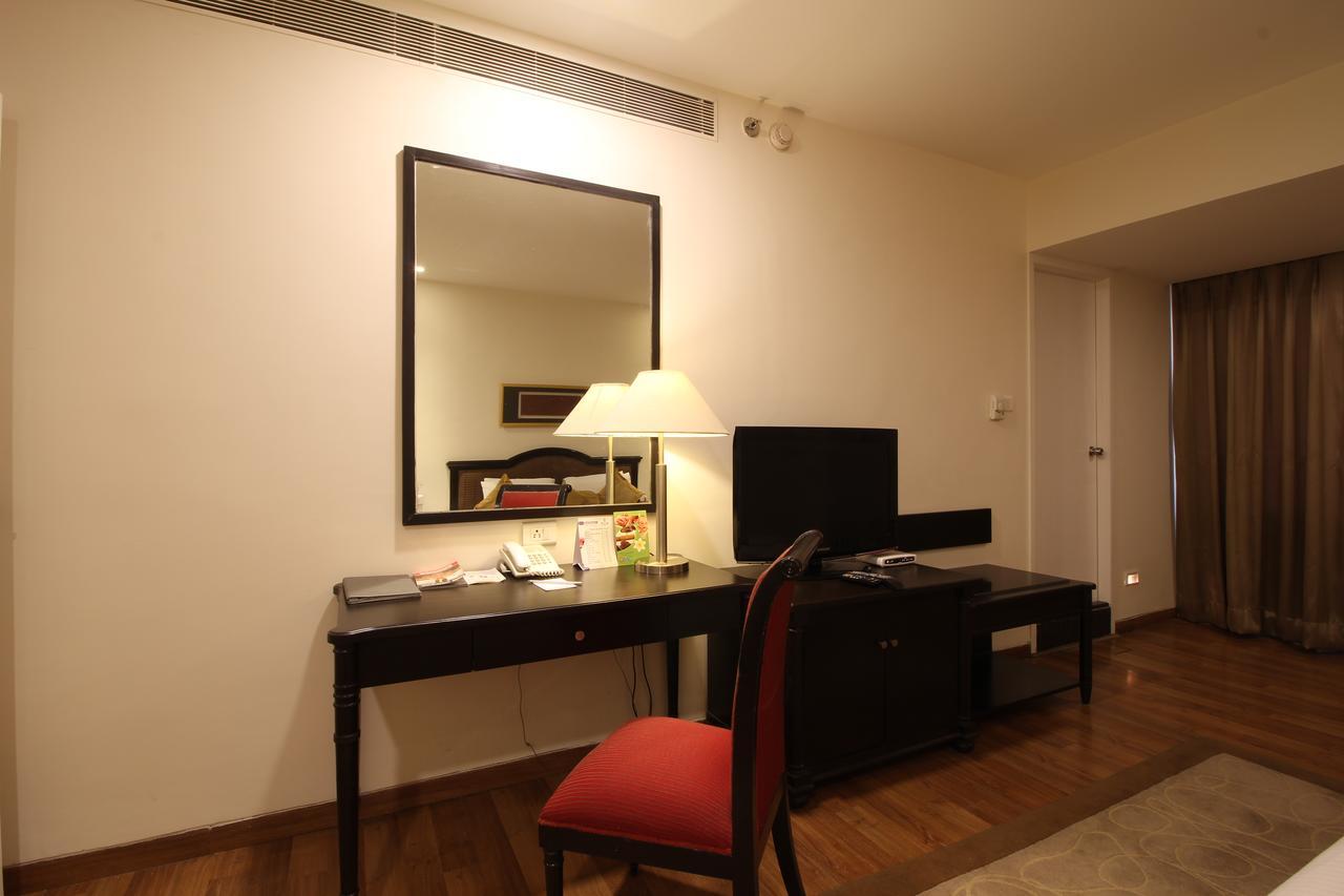 Minerva Grand Secunderabad Hotel Haiderabad Buitenkant foto