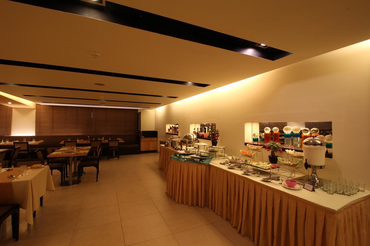 Minerva Grand Secunderabad Hotel Haiderabad Buitenkant foto